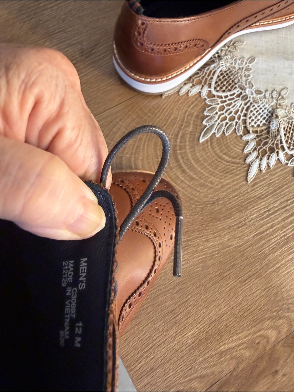 Men’s Cole Haan Wing Tipped Toe Oxfords made in Vietnam 12 M NWOB - Picture 8 of 10